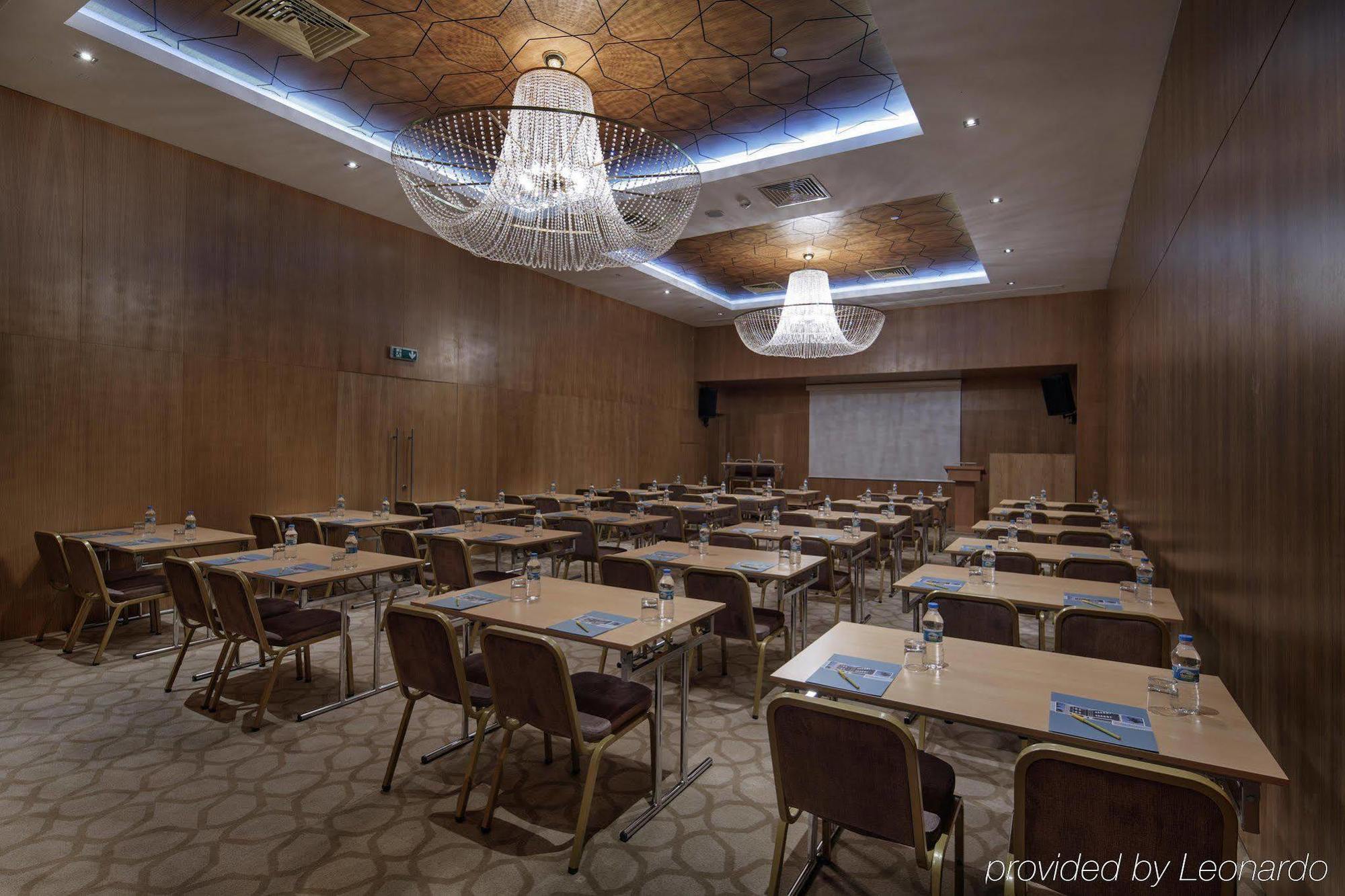 Wyndham Garden Diyarbakir Hotel Exterior photo